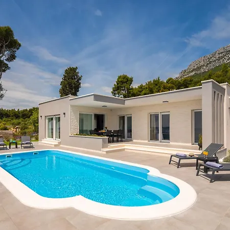 Aurum With A Sea View Villa