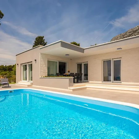 Aurum With A Sea View Kastela